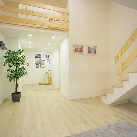 Cosy Two Bedroom Flat In Josika Street, Paprika Apartment Budapest
